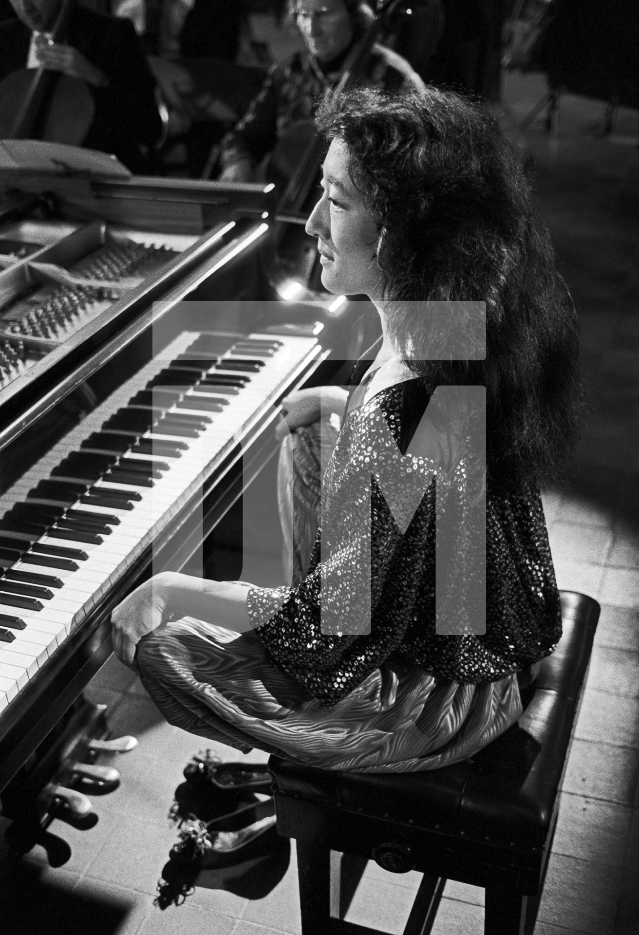 Mitsuko Uchida. London. September 1986 by Daniel Meadows