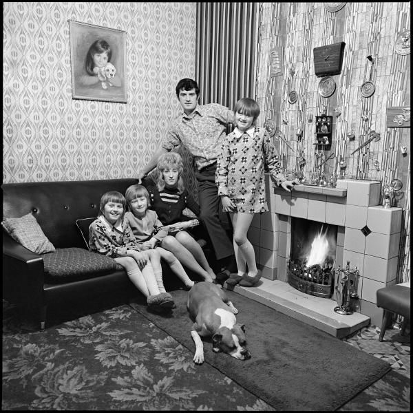 Jacqueline, Barbara, Joan, Alan and Kim. The Craddock family, residents of June Street, Salford. 1973