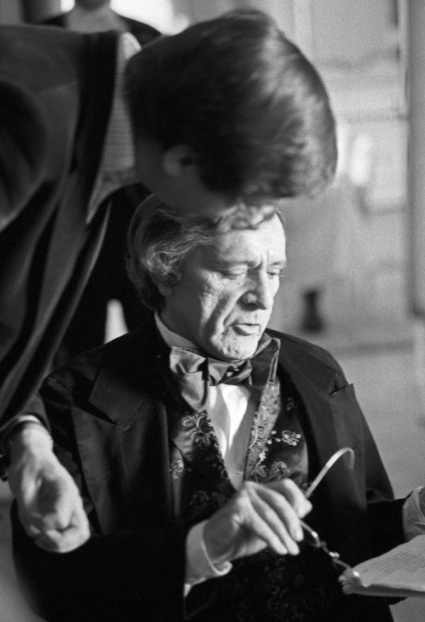 Tony Palmer [director] and Richard Burton [Richard Wagner] on the set of 'Wagner'. Vienna 1982