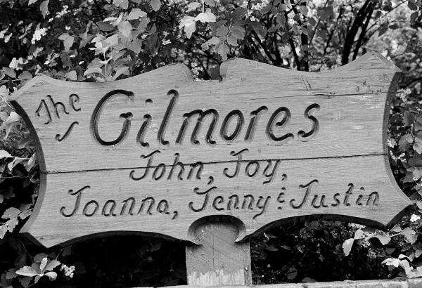 House sign, Beaconsfield, Berkshire. June 1985