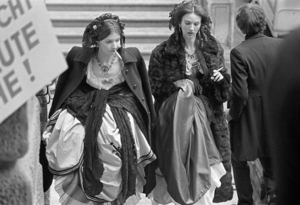 Walking between wardrobe and the set. ‘Wagner’. Vienna 1982